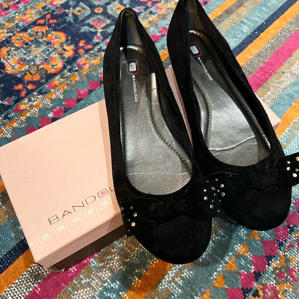 Bandolino Black Suede Flats Sz 8
